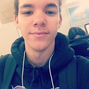 Meet your Posher, Skylar